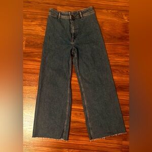 HIGH RISE WIDE LEG JEANS with raw hem size 8/29